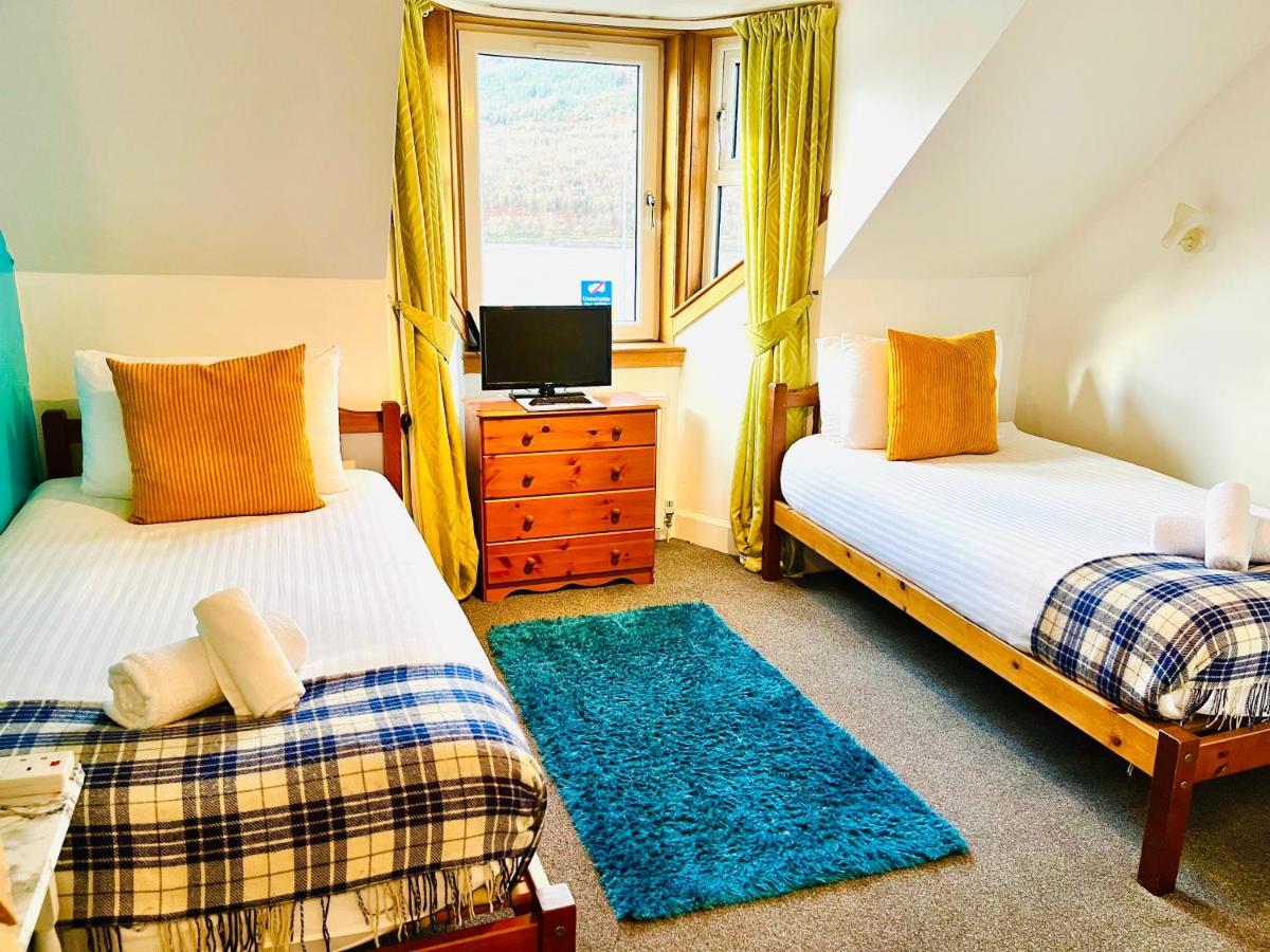 Rowantreebank Bed And Breakfast Аррочар Экстерьер фото